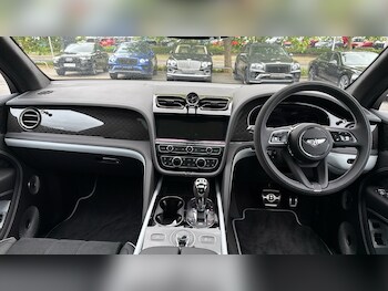 Used Bentley Bentayga 2025 for sale - 76211649: Photo 4