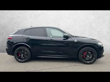 Used Alfa Romeo Stelvio 2019 for sale - 75101166: Photo