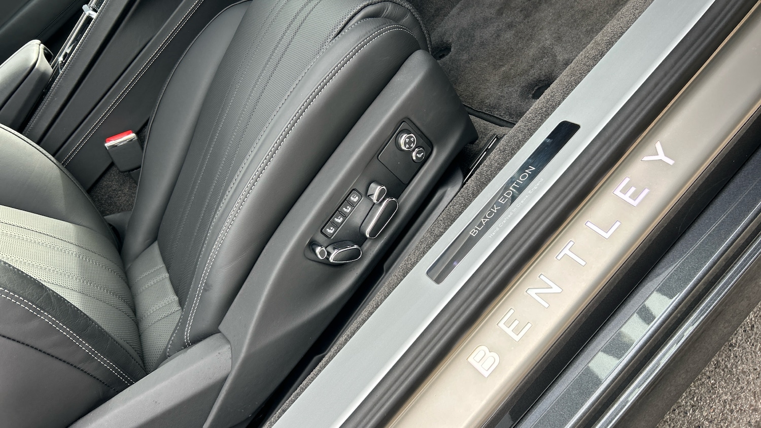 Used Bentley Continental 2025 for sale - 76257865: Photo 19