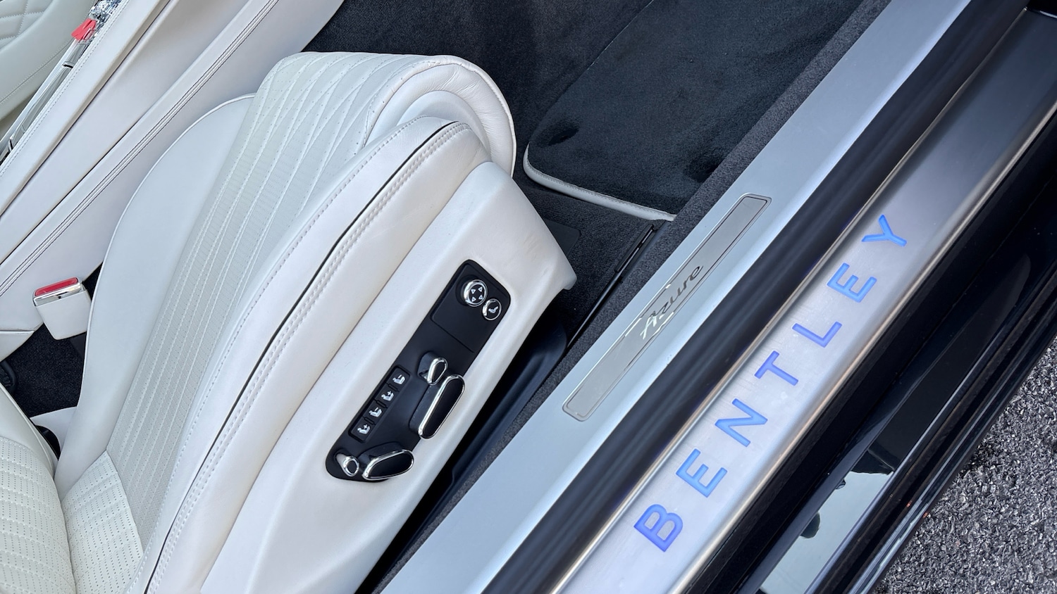 Used Bentley Continental 2024 for sale - 77766759: Photo 19