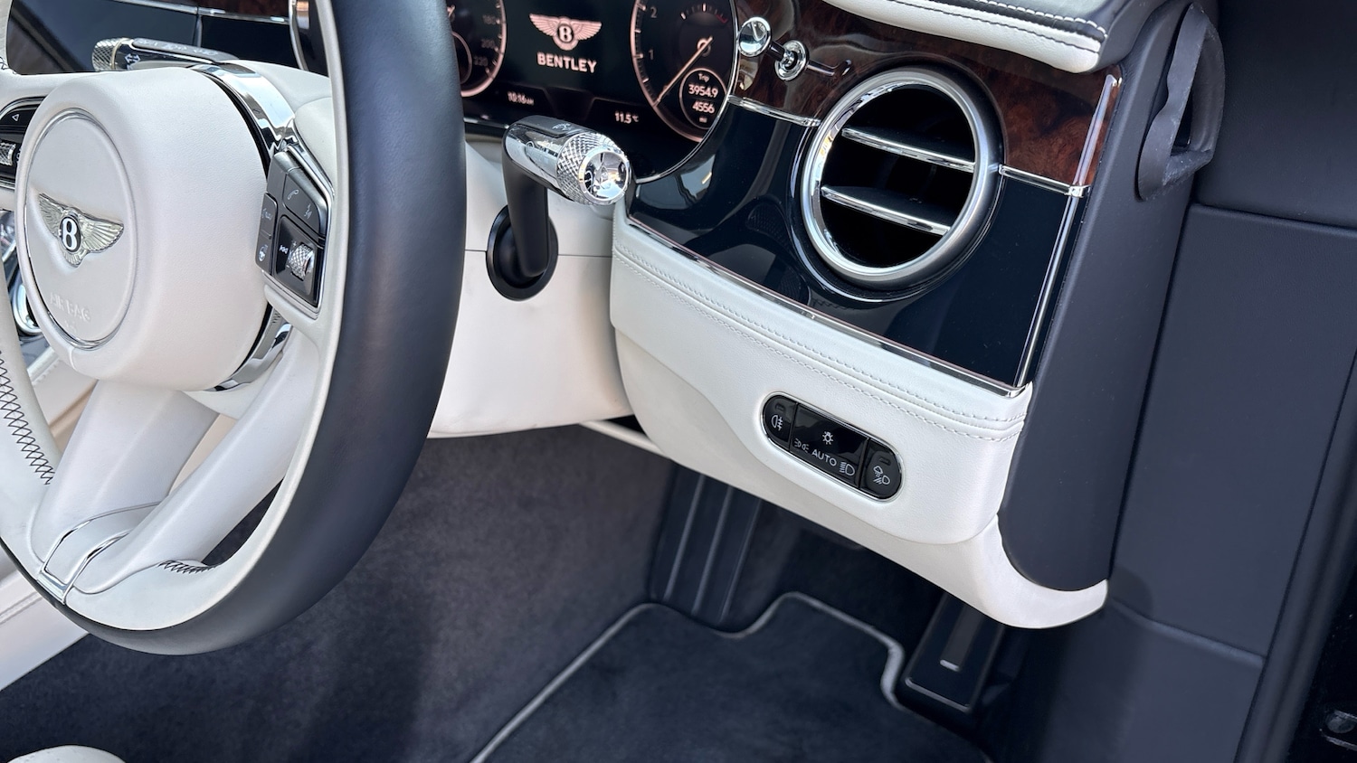 Used Bentley Continental 2024 for sale - 77766759: Photo 21