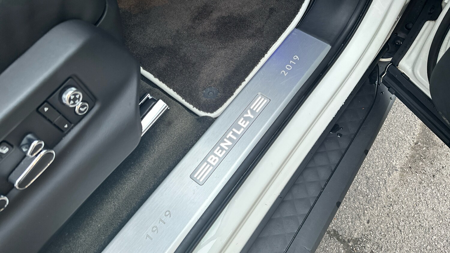 Used Bentley Bentayga 2020 for sale - 77595099: Photo 19