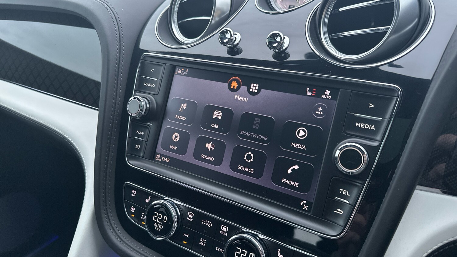 Used Bentley Bentayga 2020 for sale - 77595099: Photo 24