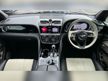 Used Bentley Bentayga 2021 for sale - 75309102: Photo
