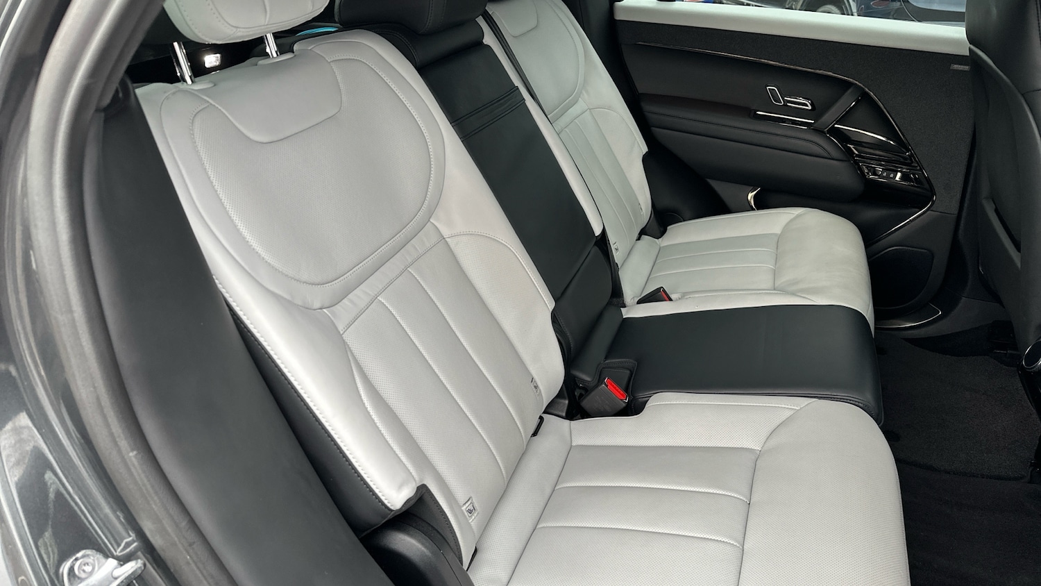 Used Land Rover Range Rover Sport 2024 for sale - 76974223: Photo 18