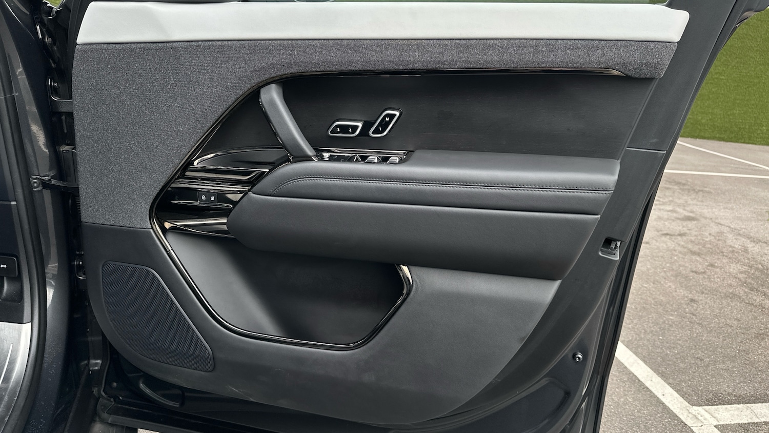 Used Land Rover Range Rover Sport 2024 for sale - 76974223: Photo 20