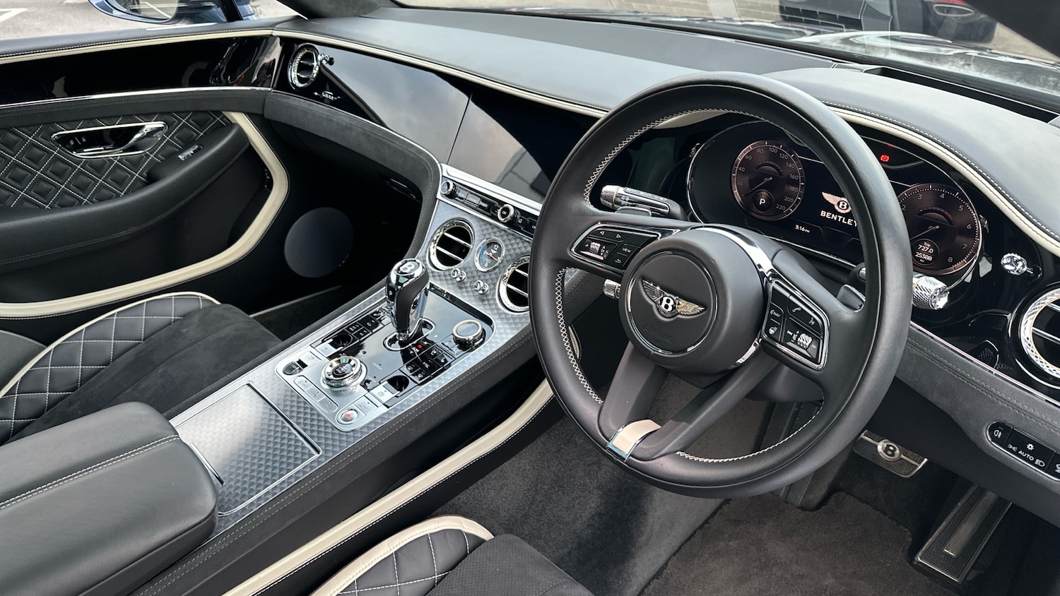 Used Bentley Continental 2022 for sale - 77288848: Photo 14