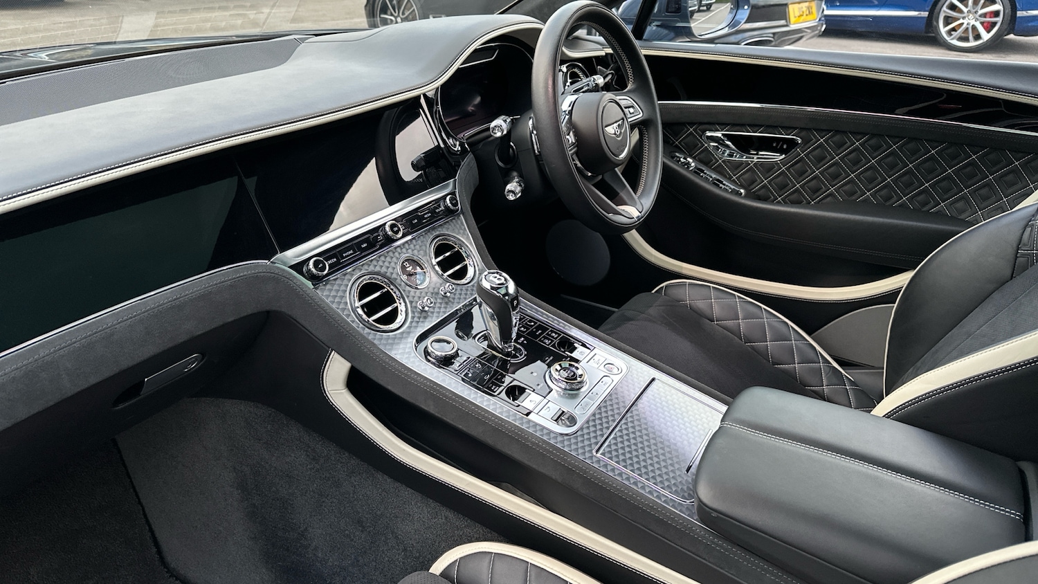 Used Bentley Continental 2022 for sale - 77288848: Photo 2