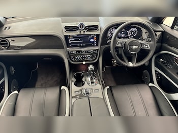 Used Bentley Bentayga 2026 for sale - 79519745: Photo