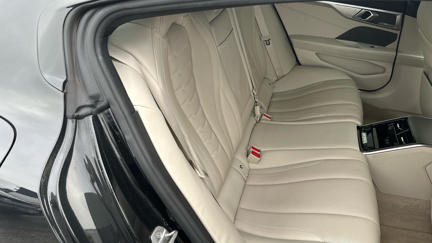 Used BMW 8 Series 2021 for sale - 77303463: Photo 18