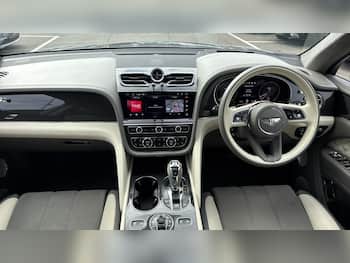 Used Bentley Bentayga 2023 for sale - 79859364: Photo