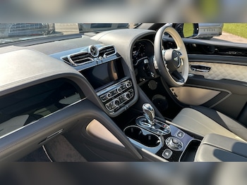 Used Bentley Bentayga 2022 for sale - 79346554: Photo