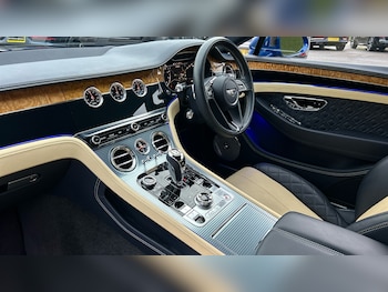 Used Bentley Continental 2019 for sale - 76547554: Photo