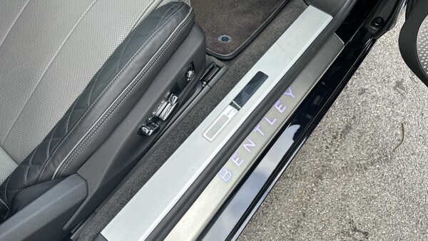 Used Bentley Continental 2022 for sale - 76237332: Photo 19