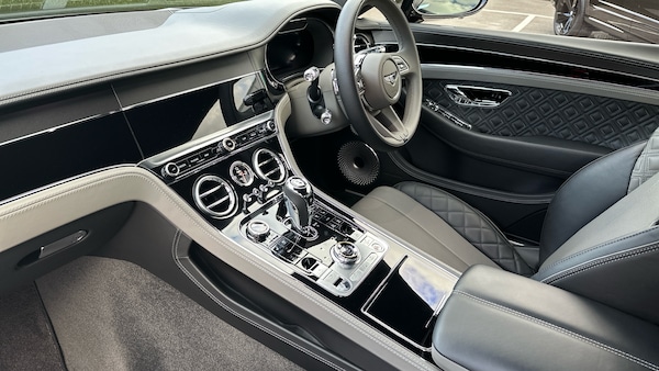 Used Bentley Continental 2022 for sale - 76237332: Photo 2