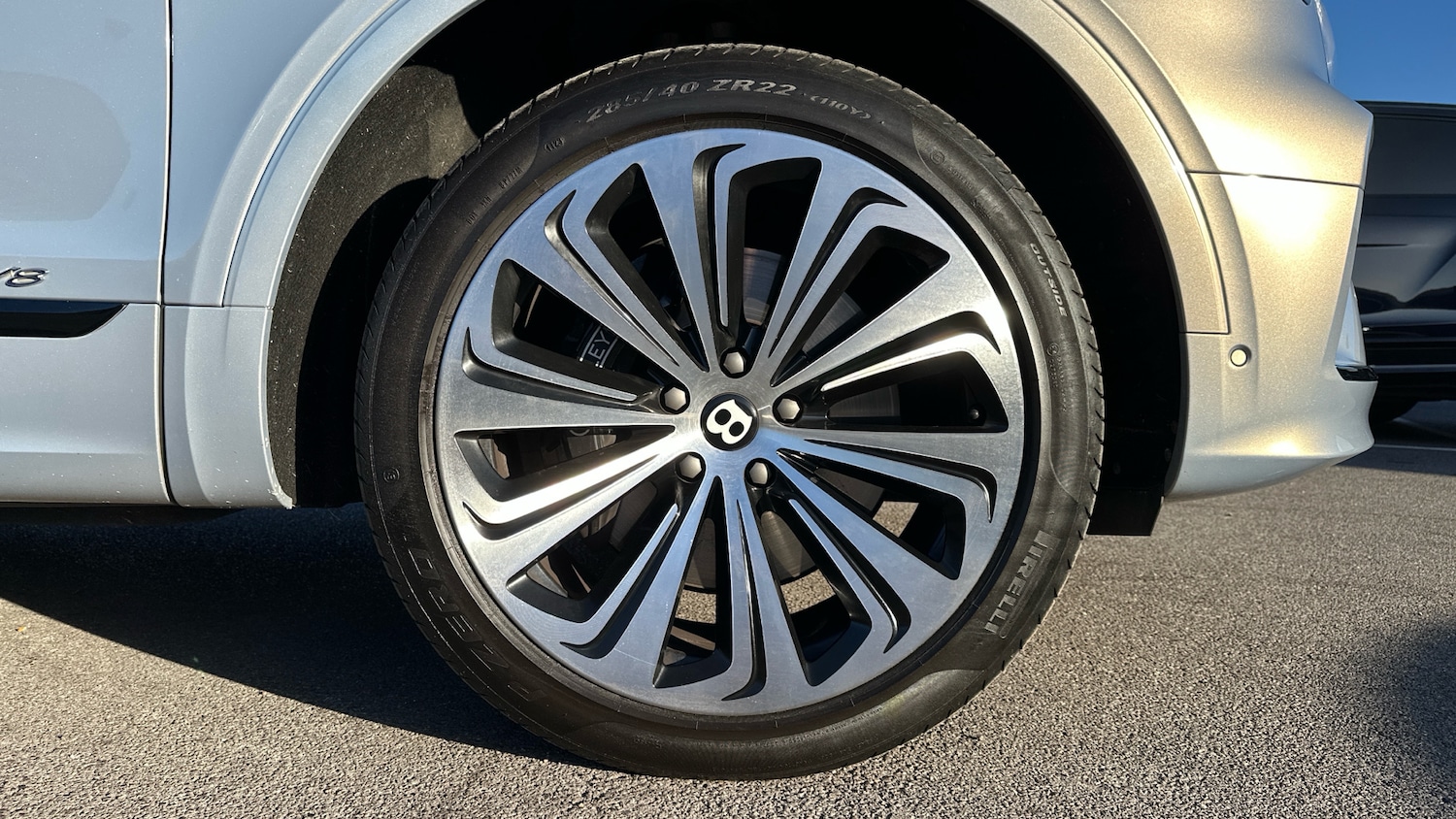 Used Bentley Bentayga 2021 for sale - 76305190: Photo 6