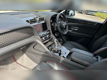 Used Bentley Bentayga 2025 for sale - 79724825: Photo