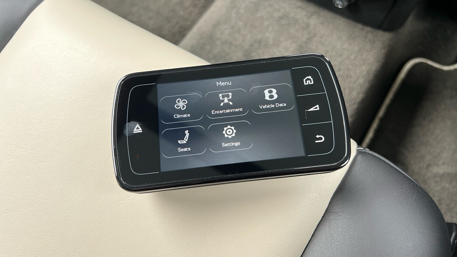 Used Bentley Bentayga 2019 for sale - 77906381: Photo 25