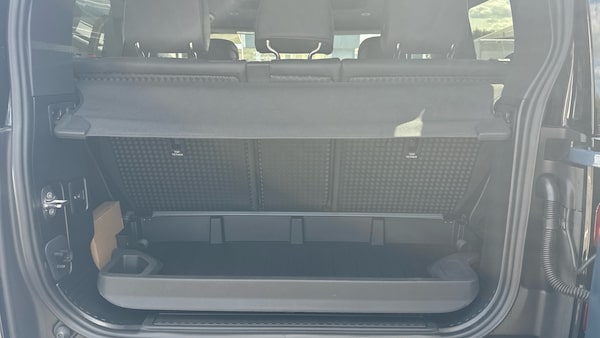 Used Land Rover Defender 2025 for sale - 75898976: Photo 11