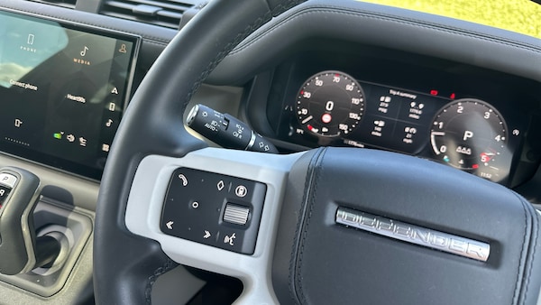 Used Land Rover Defender 2025 for sale - 75898976: Photo 18