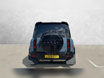 Used Land Rover Defender 2025 for sale - 75898976: Photo