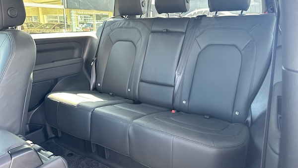 Used Land Rover Defender 2025 for sale - 75898976: Photo 6