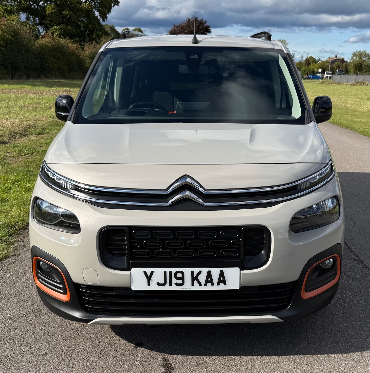 Used Citroen Berlingo 2019 for sale - 75706341: Photo 2