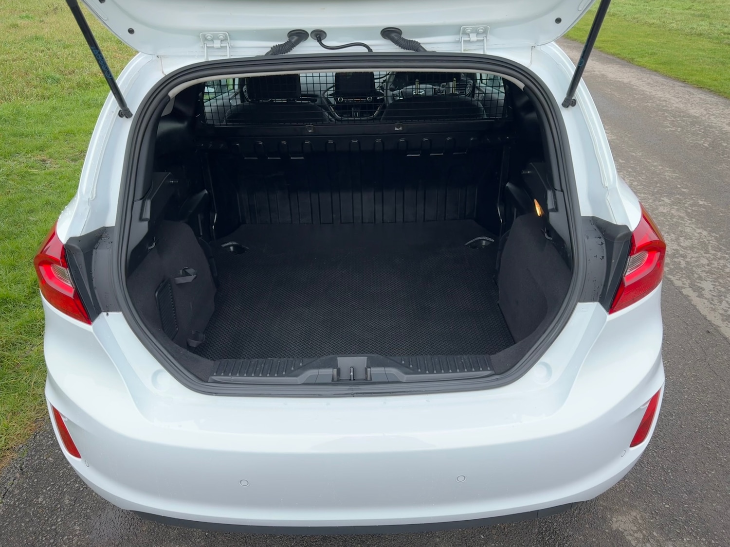 Used Ford Fiesta 2019 for sale - 77319983: Photo 12