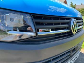Used Volkswagen Transporter 2017 for sale - 74557035: Photo