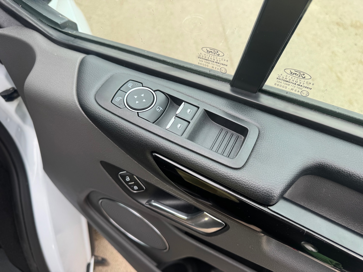 Used Ford Tourneo Custom 2018 for sale - 78018730: Photo 30