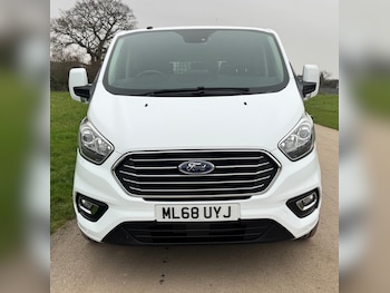 Used Ford Tourneo Custom 2018 for sale - 78018730: Photo