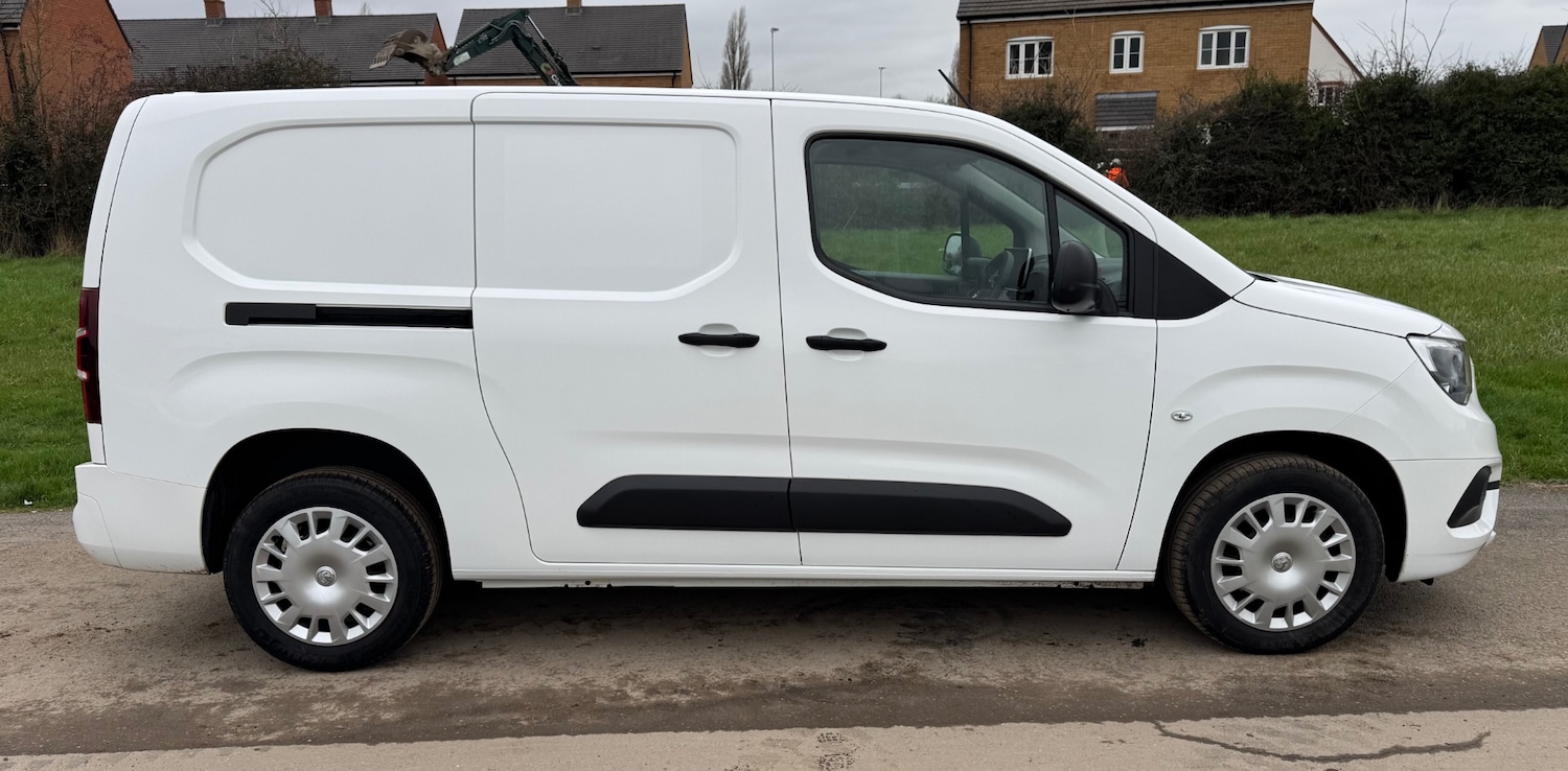 Used Vauxhall Combo 2021 for sale - 77597566: Photo 2
