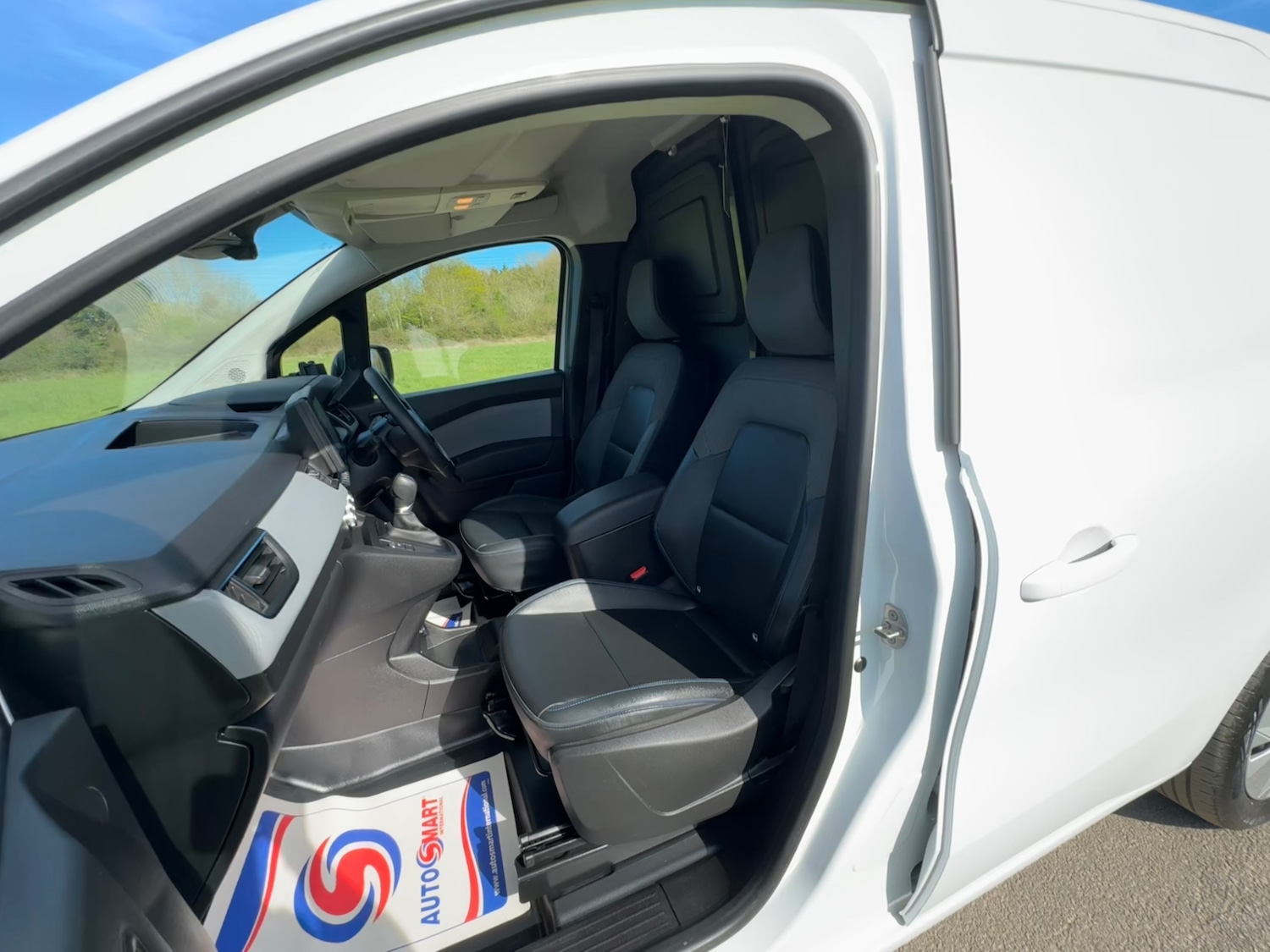 Used Nissan Other 2023 for sale - 78169865: Photo 24