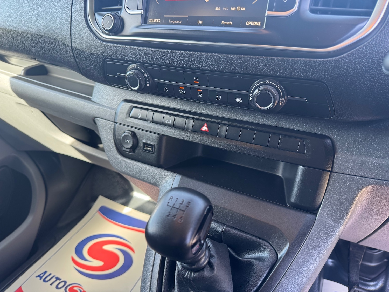 Used Vauxhall Vivaro 2019 for sale - 77991999: Photo 26