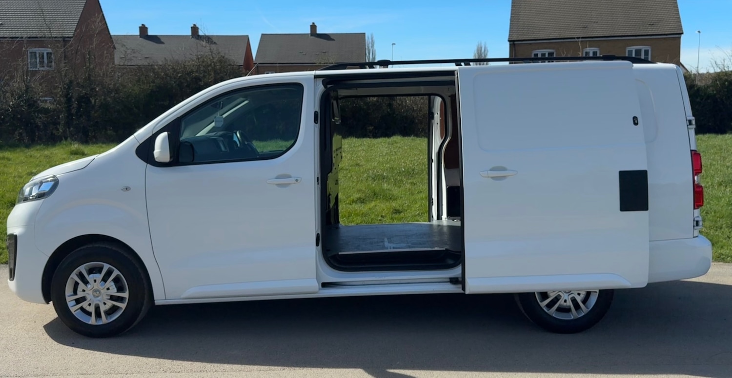 Used Vauxhall Vivaro 2019 for sale - 77991999: Photo 7