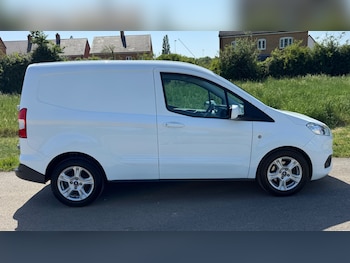 Used Ford Transit Courier 2023 for sale - 78703905: Photo