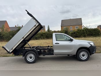 Used Toyota Hilux 2017 for sale - 79861109: Photo