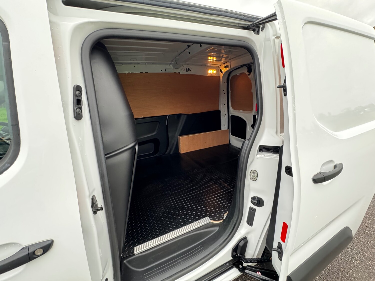 Used Citroen Berlingo 2020 for sale - 76348668: Photo 8