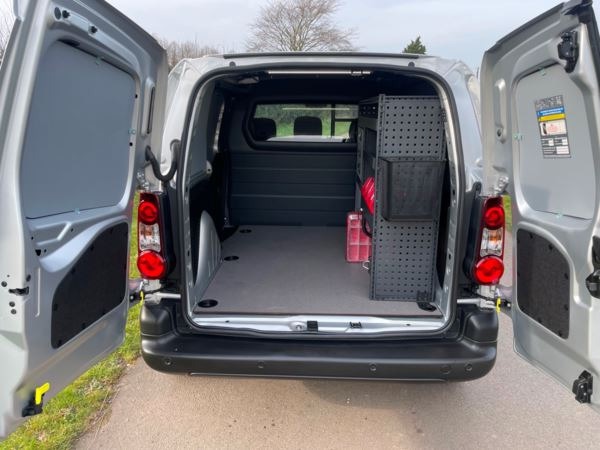 Used Peugeot Partner 2018 for sale - 76387451: Photo 3
