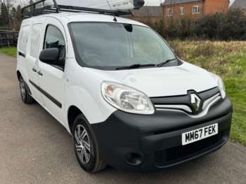 Used renault best sale vans surrey