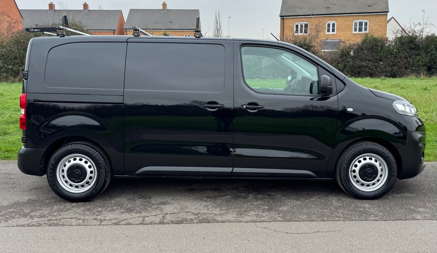 Used Vauxhall Vivaro 2021 for sale - 77073440: Photo 3