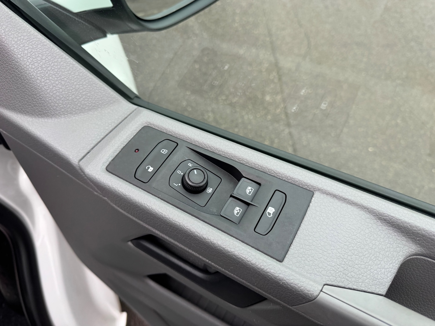 Used Volkswagen Transporter 2022 for sale - 76975399: Photo 31