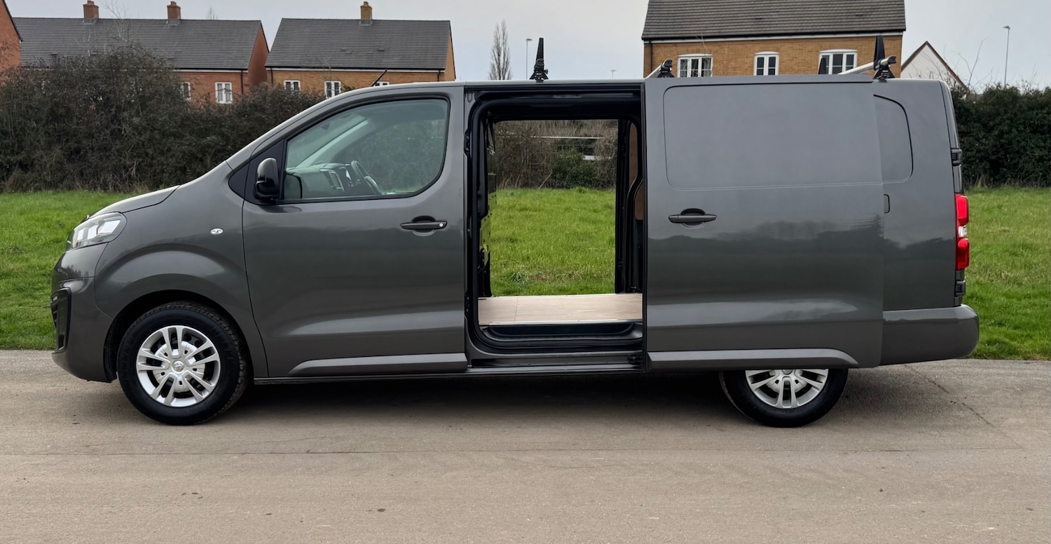 Used Vauxhall Vivaro 2022 for sale - 77578400: Photo 8