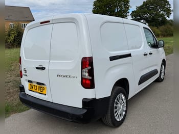 Used Toyota ProAce 2023 for sale - 79846140: Photo