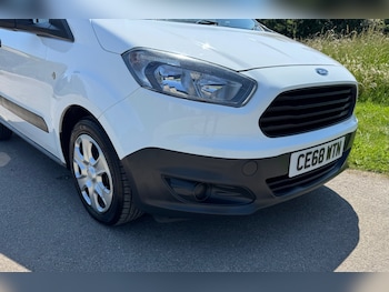 Used Ford Transit Courier 2018 for sale - 79057213: Photo
