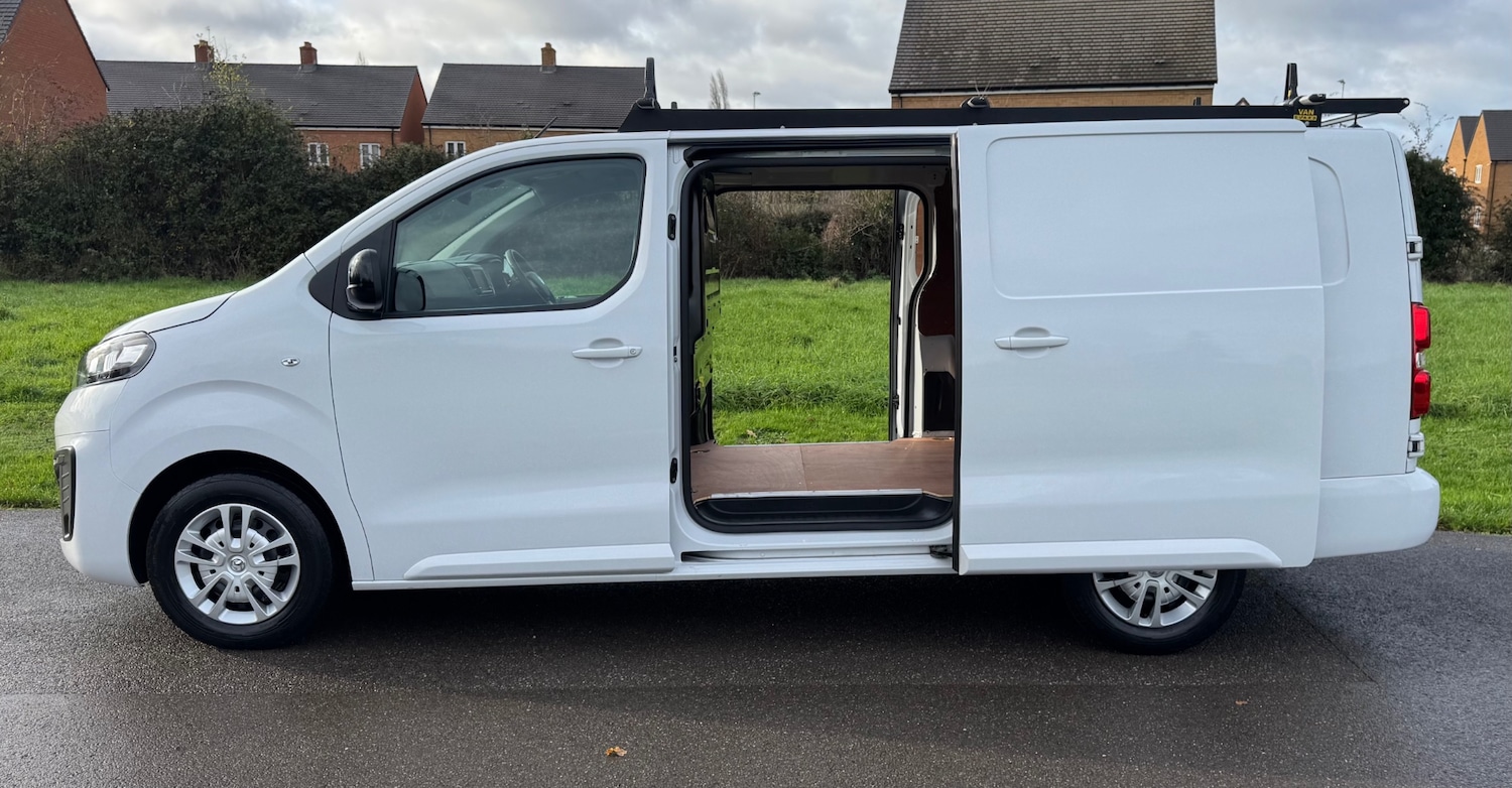 Used Vauxhall Vivaro 2022 for sale - 76631079: Photo 7