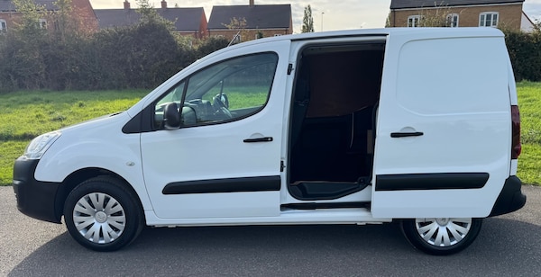 Used Citroen Berlingo 2017 for sale - 76198772: Photo 6