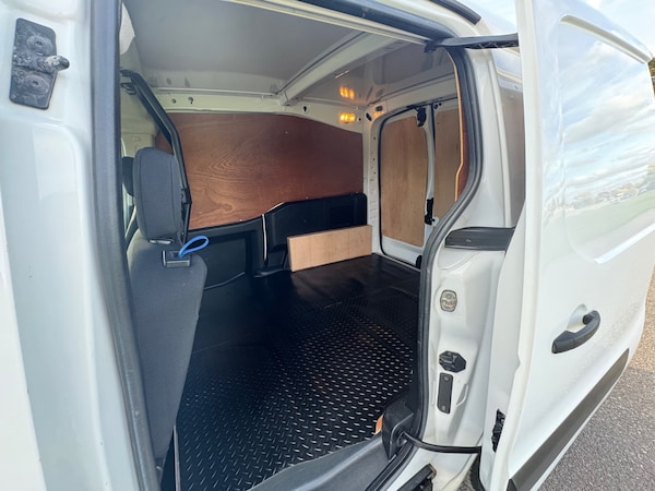 Used Citroen Berlingo 2017 for sale - 76198772: Photo 7