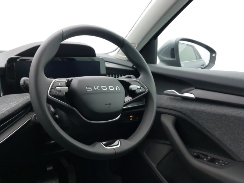 Used Skoda Superb 2025 for sale - 77123175: Photo 10