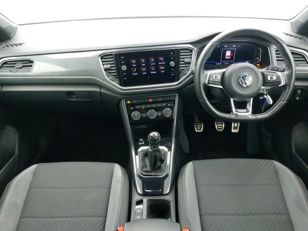 Used Volkswagen T-Roc 2019 for sale - 76087304: Photo 2